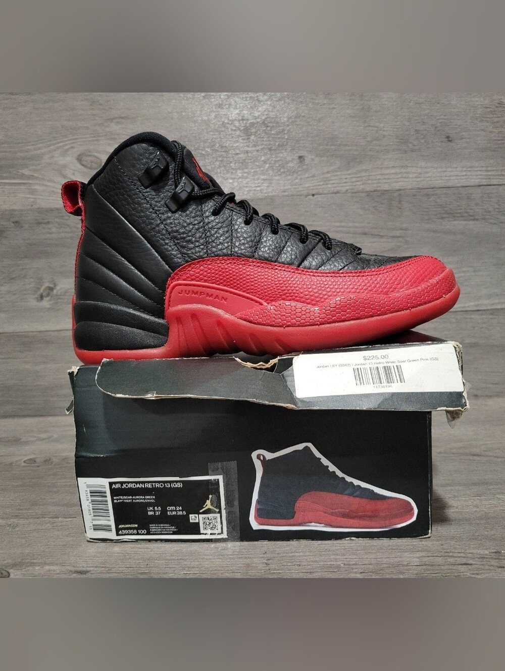 2016 Jordan Retro 12 flu game size 4.5y GS Shoes